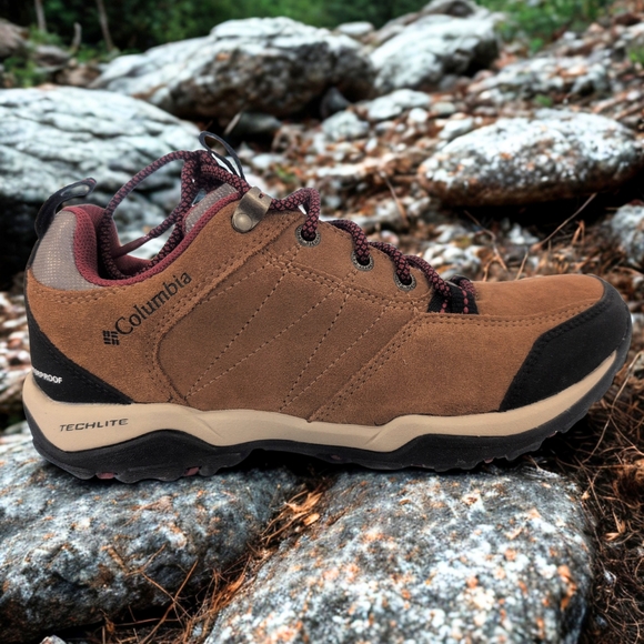 Columbia Shoes - Columbia Women n's Tan and Black Athletic Shoes